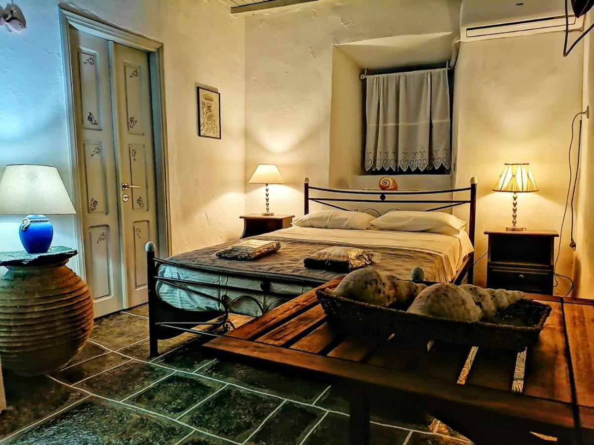 Kastro Gate Apartment ,Entrance To An Ancient Village Kastron  Bagian luar foto