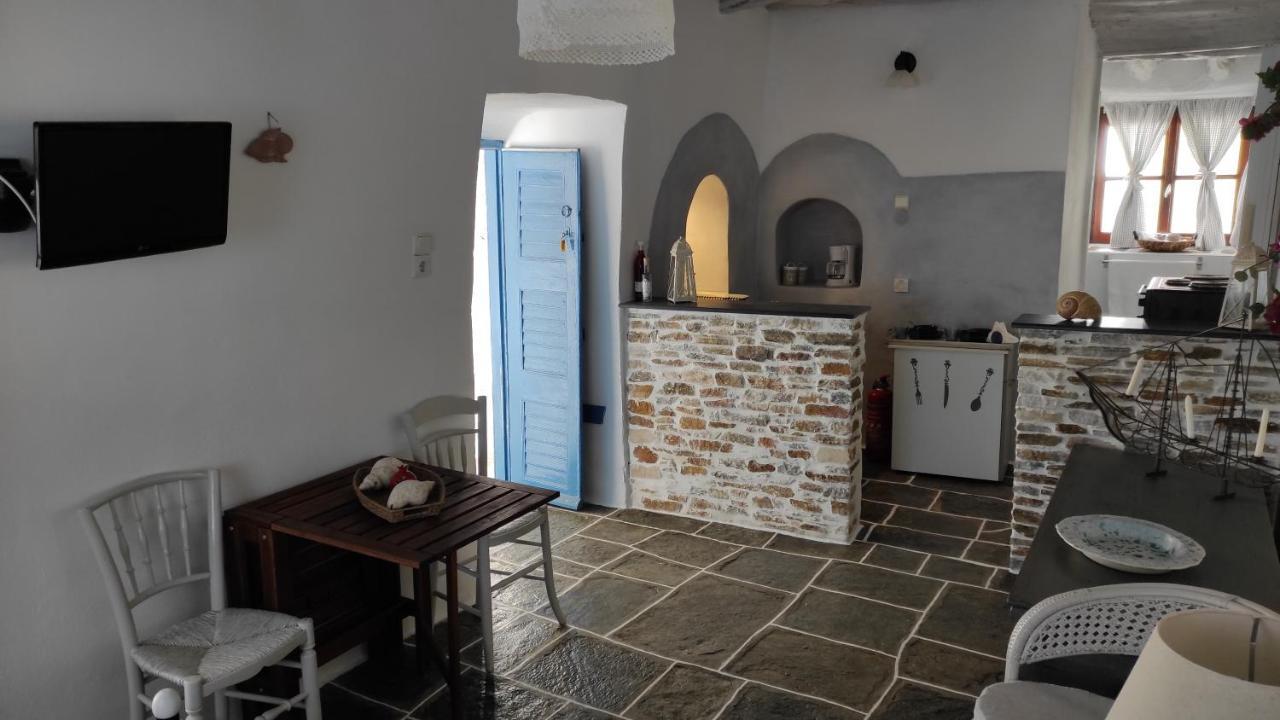 Kastro Gate Apartment ,Entrance To An Ancient Village Kastron  Bagian luar foto