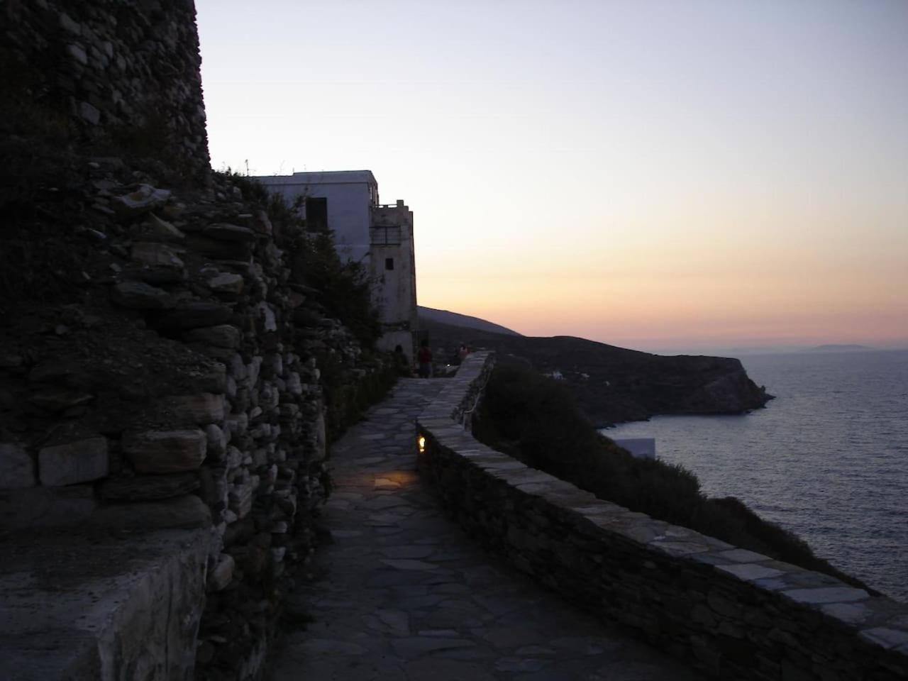 Kastro Gate Apartment ,Entrance To An Ancient Village Kastron  Bagian luar foto